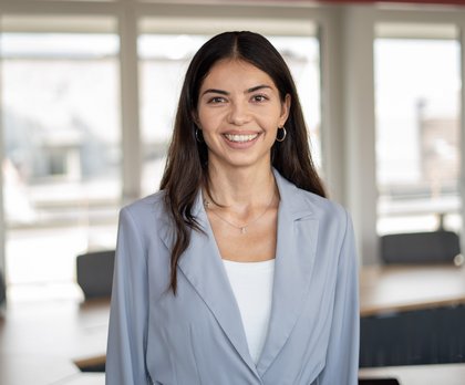 Sofia {item.lastname