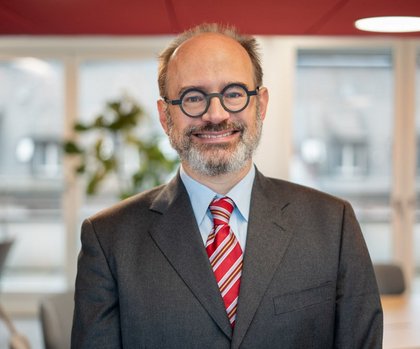 Aurelio {item.lastname