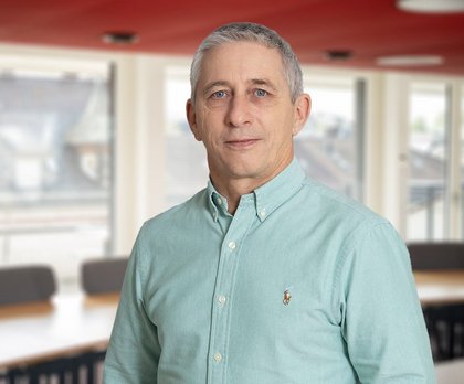 Michael {item.lastname