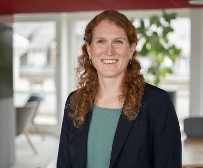 Simona {item.lastname